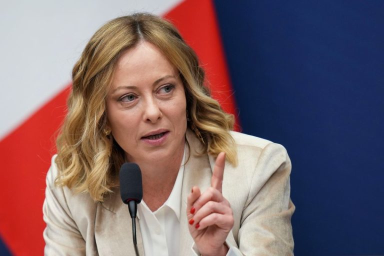 Изтриха лика на Джорджа Мелони от скандална фреска в римска базилика