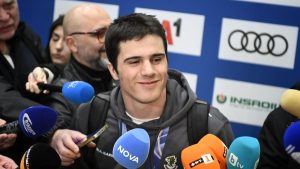 Героят Тервел Замфиров се завърна в България с исторически олимпийски медал