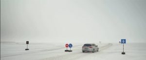 Леденият път в Естония се завърна: Автомобили прекосяват Балтийско море след 8-годишна пауза
