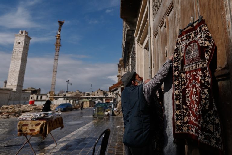 Животът в Алепо се нормализира: 90% от жителите на Шейх Максуд се завърнаха по домовете си