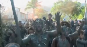 Необичаен карнавал в Бразилия: Кална локва замени блясъка на самбата