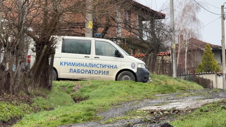 Разследващи влязоха в къщата на Ивайло Калушев в село Българи
