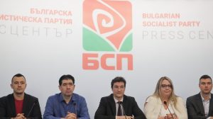 БСП – София поиска оставките на Надежда Нейнски и Атанас Запрянов и спешно свикване на КСНС