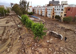 Перу обяви бедствено положение в почти половината страна заради унищожителни наводнения
