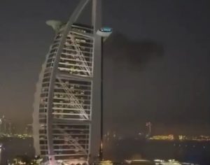 Иран нанесе удари по Бурж ал Араб и летището в Дубай след смъртта на Али Хаменеи