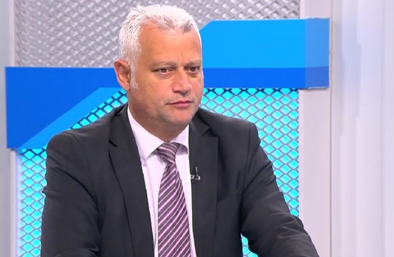 Министър Емил Дечев смени 23-ма от 28-те областни директори на МВР