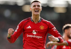 Бенямин Шешко донесе обрат и трето място за "Манчестър Юнайтед" срещу "Кристал Палас"