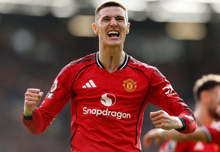 Бенямин Шешко донесе обрат и трето място за "Манчестър Юнайтед" срещу "Кристал Палас"