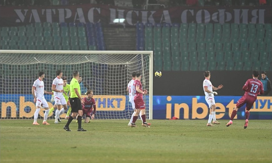 ЦСКА се срина срещу Септември и се върна към тактиката на Душан Керкез