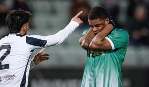 "Лудогорец" се отдалечи на 12 точки от лидера "Левски" след равенство с "Локо" (Пд)