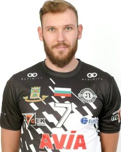 Димитър Дулчев от волейболния лидер Локомотив Авиа стана баща на момиченце