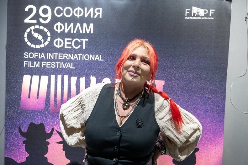 Парламентът решава за пожизнени пенсии на Милена Славова, Кичка Бодурова и още 40 музиканти