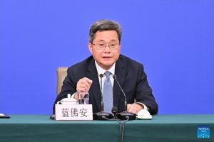 Китай планира рекордни бюджетни разходи от 30 трилиона юана за 2026 година