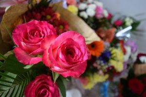 Гранични полицаи изненадаха дамите с рози на пунктовете за 8 март