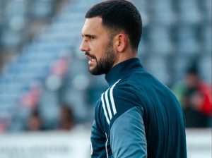 Димитър Митов инкасира три гола при тежка загуба на Абърдийн в Шотландия