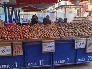 Храната е стратегически ресурс, да си я произвеждаме, да не внасяме