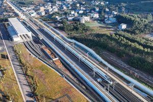 Китайската държавна железопътна група инвестира 72,2 млрд. юана в активи от началото на годината