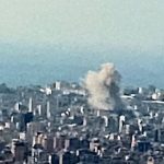 Израелски въздушни удари поразиха сграда в центъра на Бейрут