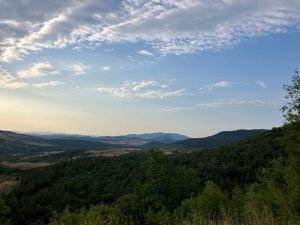 Слънчево време и температури до 18 градуса на петък 13-и