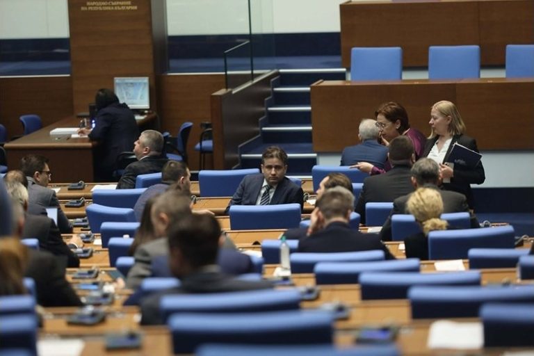 Делян Пеевски: ПП-ДБ громят Америка и президента Доналд Тръмп Делян Пеевски: ПП-ДБ громят Америка и президента Доналд Тръмп