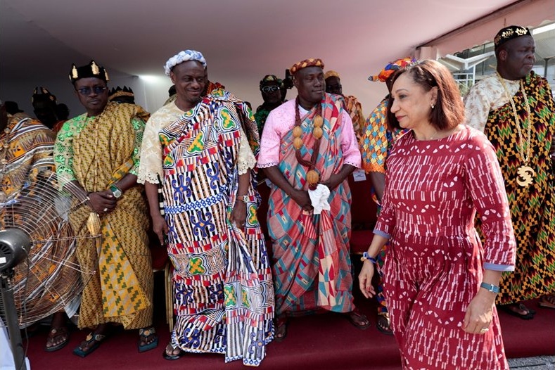 Франция официално върна свещения барабан „Джиджи Айокве“ на Кот д'Ивоар