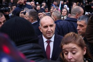 Румен Радев: България трябва да подкрепя инициативи за мир на основата на международното право