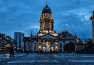 Проучване на „Галъп“: Слабата мотивация на служителите струва милиарди на германската икономика