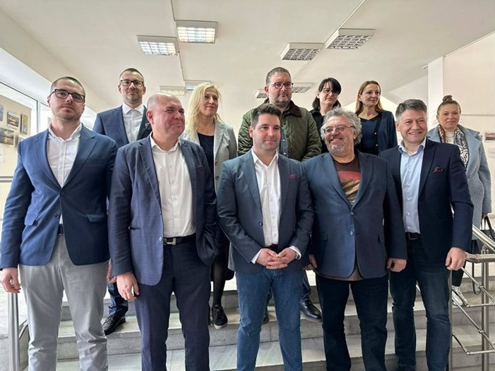 ПП-ДБ разделиха листите по формулата 2:1: Асен Василев с две лидерски места, Божанов остана назад