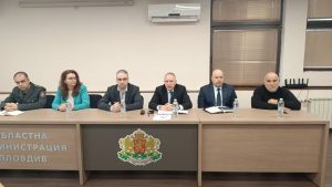 Областният управител на Пловдив с предупреждение към общините за дървата и помощите