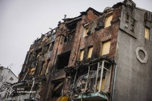 Киев: Русия атакува болница в Харковска област, ранявайки трима