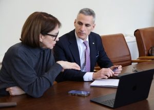 У нас няма кой да глобява по новия регламент на ЕС след хибридния вот в Румъния