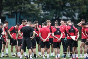 Спорт по телевизията днес: Пълна програма и международни футболни срещи