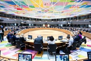 Евтин внос срива млечния сектор: Министър Иван Христанов настоява за европейски компенсации