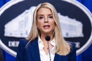 Аферата "Епстийн": Пам Бонди пред Конгреса заради укрити документи и обвинения срещу Тръмп