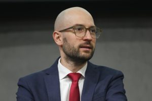 Активираха мярката за помощ от 20 евро заради цените на горивата