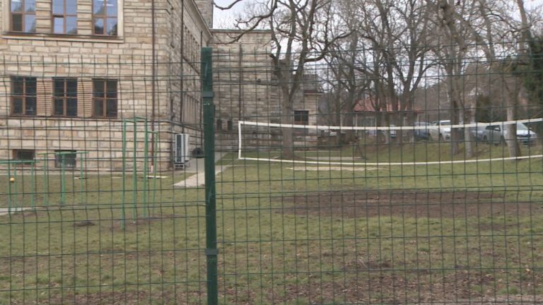 Докладът за частно училище „Космос“ е готов, образователният министър решава съдбата му Докладът за частно училище „Космос“ е готов, образователният министър решава съдбата му