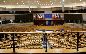 ЕК готви решителен отговор срещу новите мита на САЩ