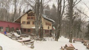 Драма на Витоша: Бивш хижар стреля и се барикадира в хижа „Камен дел“