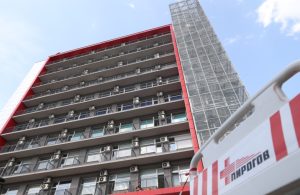 Какво е състоянието на пострадалите при нападението с нож в центъра на София?