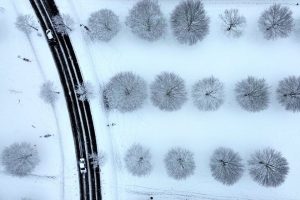 Студен фронт и обилен сняг обхванаха Централна Европа и Балканите