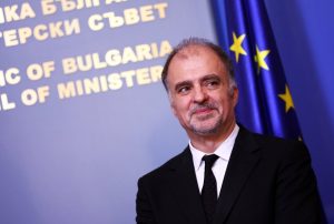 Министър Найден Тодоров разпореди проверка на средствата за Иво Аръков