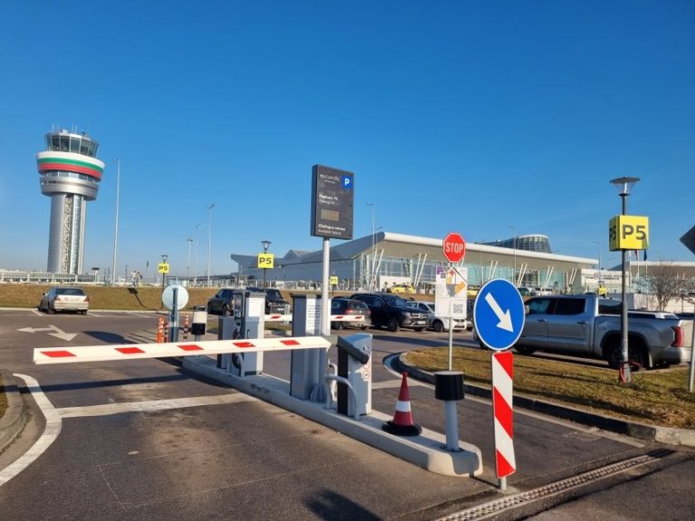 МВР за дрона, затворил летището в София: Установен е любител фотограф, доброволно е предал техниката си МВР за дрона, затворил летището в София: Установен е любител фотограф, доброволно е предал техниката си