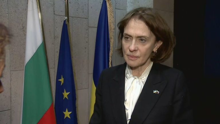 Надежда Нейнски от Украйна: Тези хора не просто четат за войната, те я живеят Надежда Нейнски от Украйна: Тези хора не просто четат за войната, те я живеят