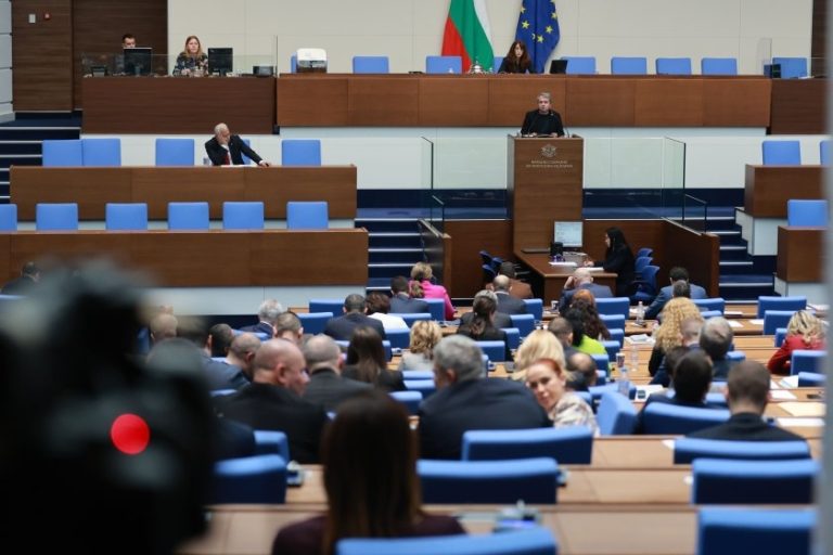 НС задължи кабинета да поиска излизане от системата за въглеродни емисии на Европейския съвет НС задължи кабинета да поиска излизане от системата за въглеродни емисии на Европейския съвет