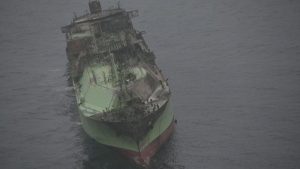 Сериозна заплаха в Средиземно море: Повреден руски танкер с риск от експлозия