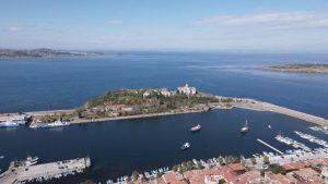 Островът на раздора: Защо разделянето на „Св. Кирик и Юлита“ предизвика вълна от недоволство?