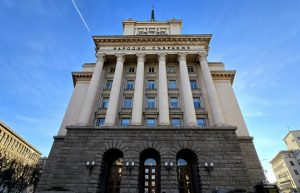 Политическо напрежение: Партиите атакуват служебния кабинет заради затворени врата на Съвета по сигурността