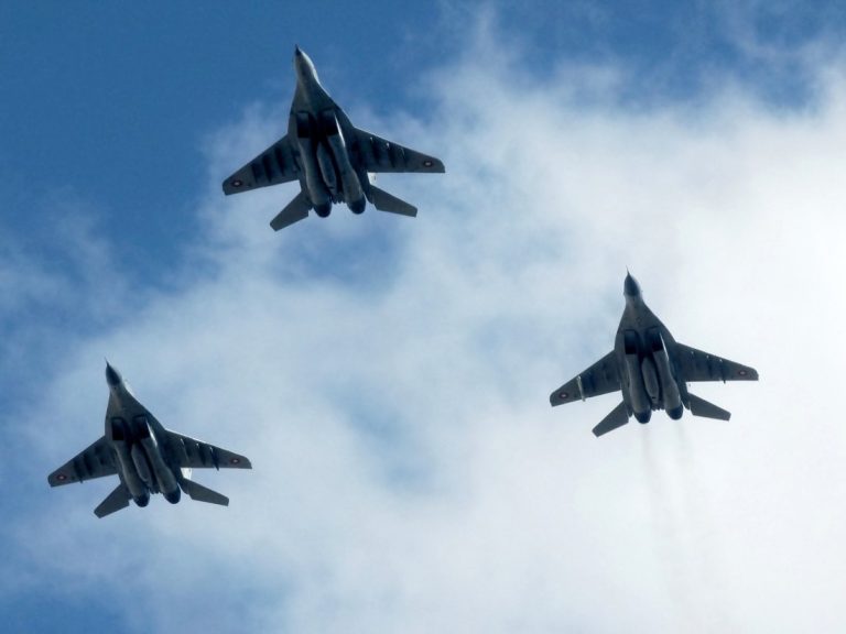 Прекратиха обществената поръчка за ремонт на двигатели за изтребителите МиГ-29 Прекратиха обществената поръчка за ремонт на двигатели за изтребителите МиГ-29