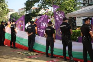 Президентът на КНСБ Пламен Димитров: „Има средства за увеличение на заплатите на протестиращите“