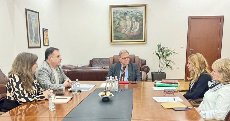 Министър Юлиян Попов и кметът Даниел Панов с мерки срещу миризмите във Велико Търново